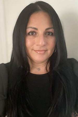 Roxanne Hernandez, Director of Human Resources, Swig Company