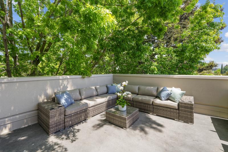 399-el-camino-patio.jpg #1